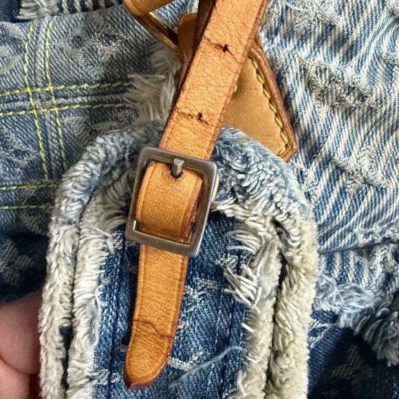 Authentic Louis Vuitton Bowly Limited Edition Denim Patch Bag - Picture 11 of 16